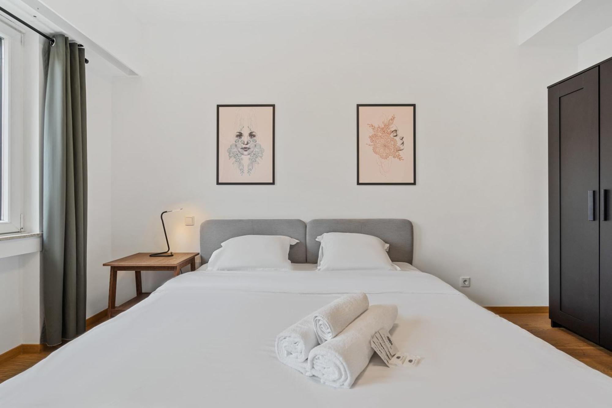 Central Lux 2Br Apt With City Views & Balcony لوكسمبورغ المظهر الخارجي الصورة